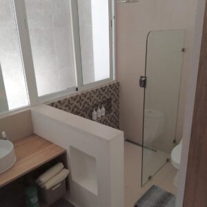 2nd floor bathroom